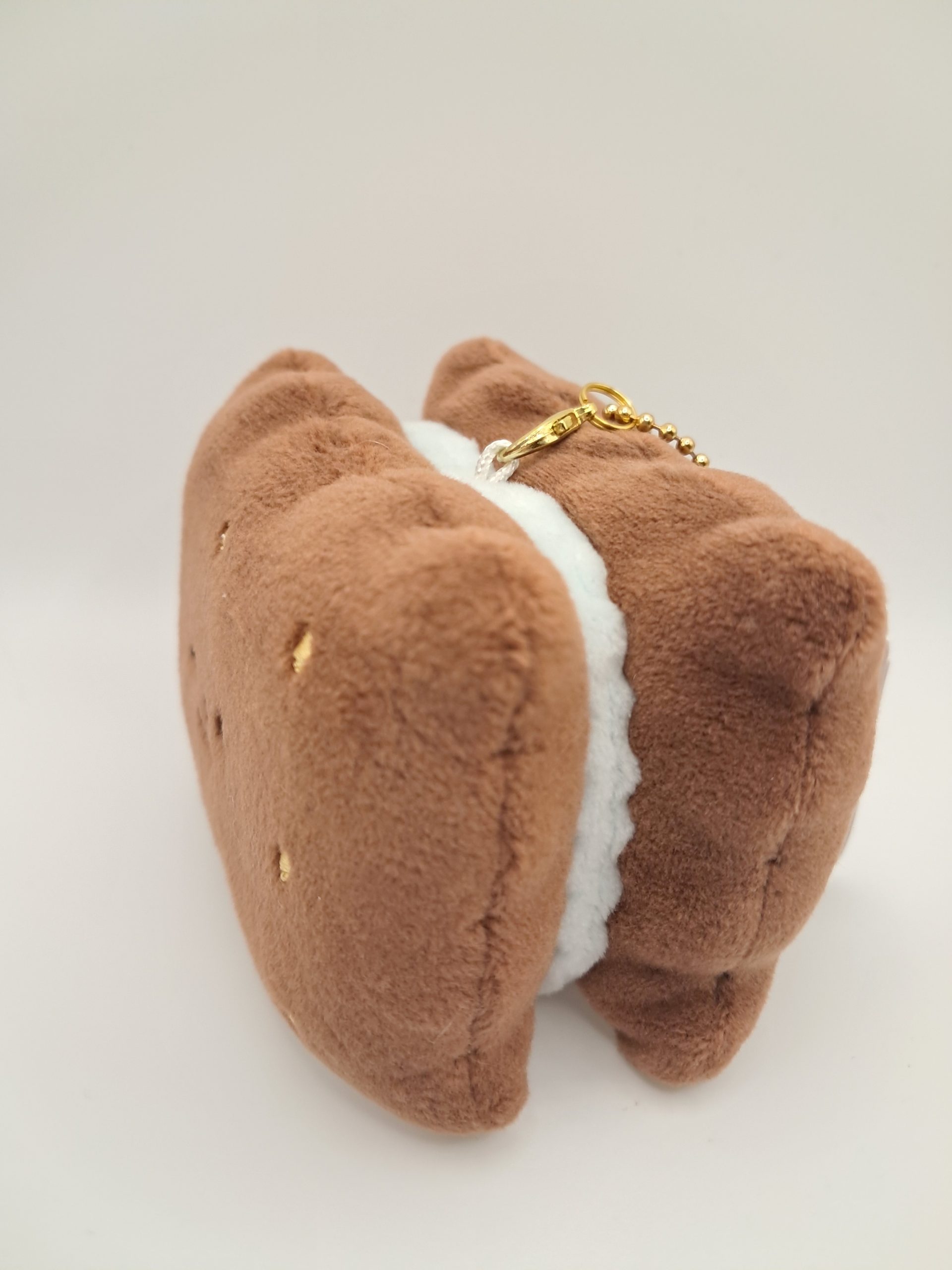 Yummy Biscuit Plush Charm - Cracker Sandwich - Image 3